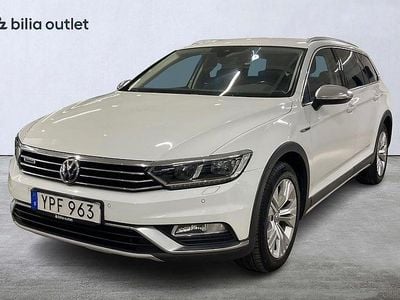 Vit Begagnad 2018 VW Passat Alltrack Executive Kombi | 204 900 kr (Marknadspris)