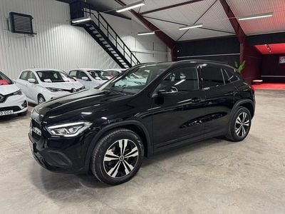Begagnad Mercedes GLA200 Progressive 150 HK (110 kW) 2020 Kosmossvart metallic SUV