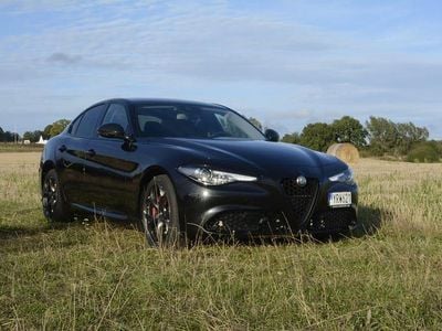 Begagnad Alfa Romeo Giulia 200 HK (147 kW) 2019 Vulcano black metallic Sedan