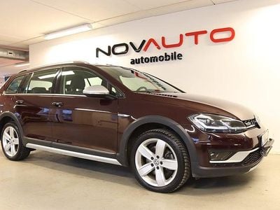 Begagnad VW Golf Alltrack 180 HK (132 kW) 2018 Black ruby metallic Kombi