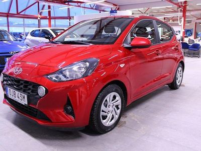 Röd Begagnad 2022 Hyundai i10 Essential Halvkombi | 139 000 kr (Marknadspris)