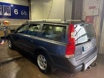Begagnad Volvo XC70 Momentum 210 HK (154 kW) 2005 Kombi