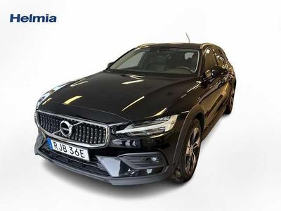 Svart Begagnad 2019 Volvo V60 CC SE Kombi | 304 000 kr (Lite dyr)
