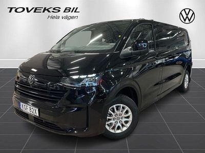 Midnight black metallic Ny 2025 VW Transporter Van | 515 000 kr (Superpris)