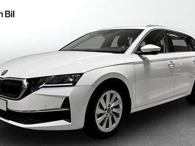 Vit Begagnad 2025 Skoda Octavia Selection Kombi | 289 900 kr (Bra pris)