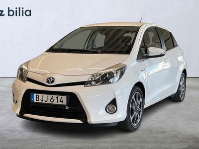 begagnad Toyota Yaris Hybrid EDITION 50, Motorvärmare och LED-Ramp 2014 Vit