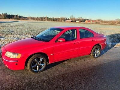 Begagnad 2006 Volvo S60 Sedan | 38 000 kr (Lite dyr)