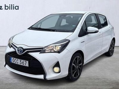 Begagnad Toyota Yaris Hybrid Active 102 HK (75 kW) 2016 Vit Halvkombi