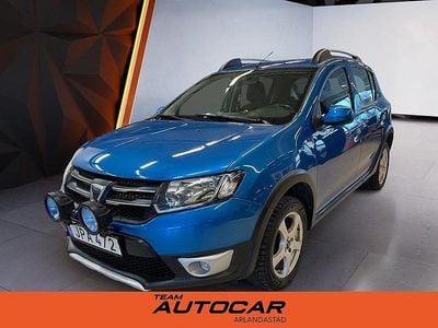 Begagnad Dacia Sandero Stepway 90 HK (66 kW) 2014 Blå Kombi