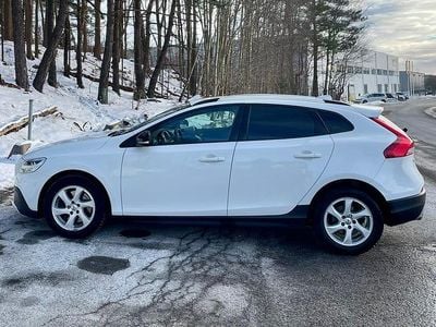 Begagnad Volvo V40 CC Pro 150 HK (110 kW) 2019 Kombi