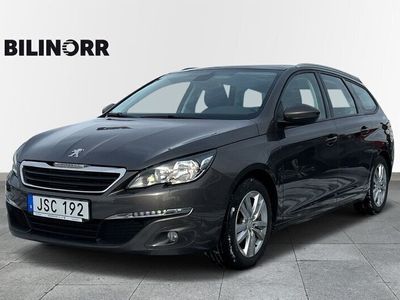 begagnad Peugeot 308 SW 1.2 e-THP Panoramatak/Fint skick