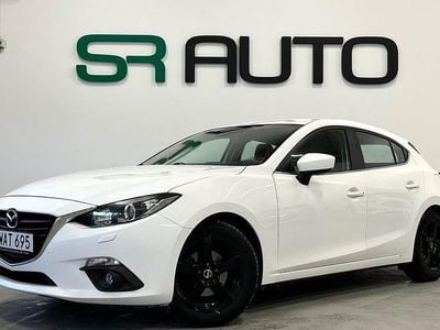 Vit Begagnad 2014 Mazda 3 Inclusive Halvkombi | 99 900 kr