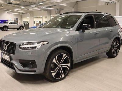 Grå Begagnad 2022 Volvo XC90 R-Design SUV | 599 800 kr