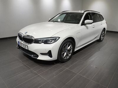 BMW 330e