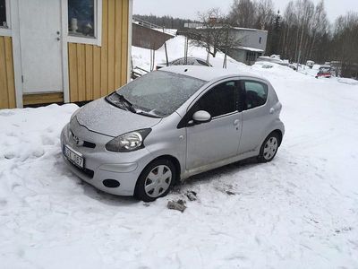 Begagnad Toyota Aygo 68 HK (50 kW) 2011 Halvkombi