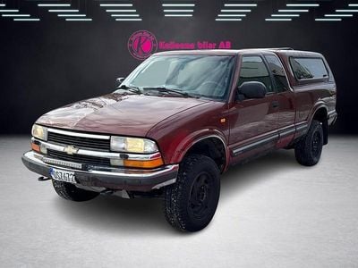 Begagnad Chevrolet S10 193 HK (141 kW) 1998 Brun Pickup