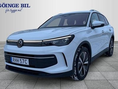 Vit Begagnad 2024 VW Tiguan Life SUV | 349 000 kr (Marknadspris)