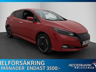 Röd Begagnad 2023 Nissan Leaf 360º Halvkombi | 216 900 kr (Marknadspris)