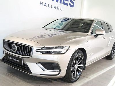 Grå Begagnad 2025 Volvo V60 Plus Kombi | 449 500 kr
