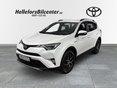 Vit Begagnad 2017 Toyota RAV4 Hybrid Edition SUV | 164 500 kr (Marknadspris)