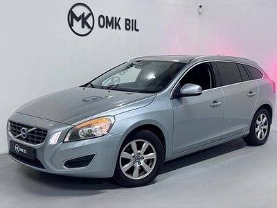 Silver Begagnad 2011 Volvo V60 Summum Kombi | 84 900 kr (Marknadspris)