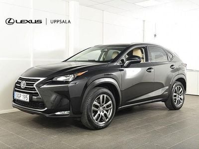 Svart Begagnad 2016 Lexus NX300h Executive Line SUV | 248 900 kr (Marknadspris)