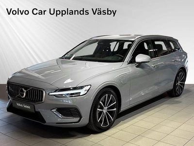 Grå Begagnad 2025 Volvo V60 Plus Kombi | 454 900 kr