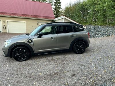 begagnad Mini Cooper Countryman SE ALL4 Salt II Euro 6