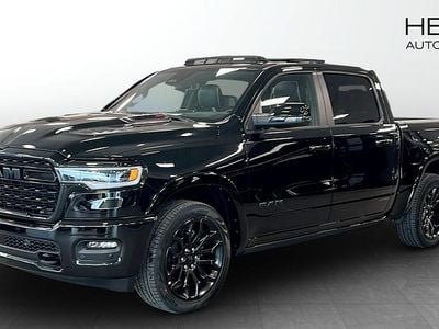 Svart Ny 2025 RAM 1500 Pickup | 1 038 890 kr (Marknadspris)
