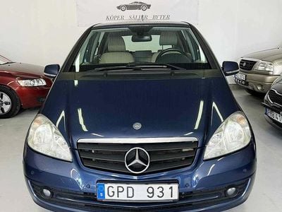 Begagnad Mercedes A160 Classic 95 HK (69 kW) 2009 Blå Halvkombi