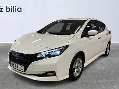Begagnad Nissan Leaf 360º 111 kW (151 HK) 2023 Vit Halvkombi