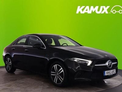 Svart Begagnad 2021 Mercedes A250 Sedan | 264 800 kr (Marknadspris)