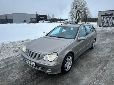Begagnad Mercedes C180 143 HK (105 kW) 2007
