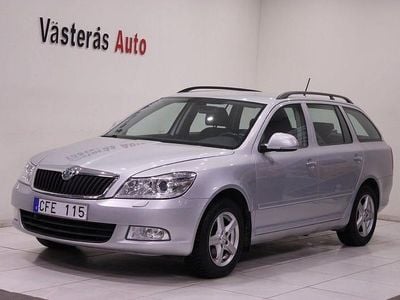 Begagnad Skoda Octavia Elegance 160 HK (117 kW) 2011 Silver Kombi