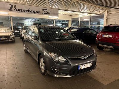 Grå Begagnad 2011 Hyundai i30 Kombi | 57 900 kr (Dyr)