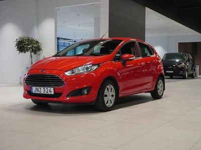 Röd Begagnad 2015 Ford Fiesta Halvkombi | 84 900 kr (Lite dyr)