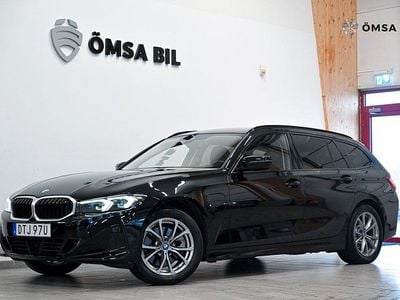 Begagnad BMW 330e Sport Line 292 HK (214 kW) 2023 Svart Kombi