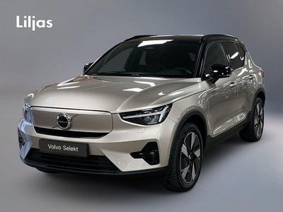 Grå Begagnad 2023 Volvo XC40 Plus SUV | 429 900 kr