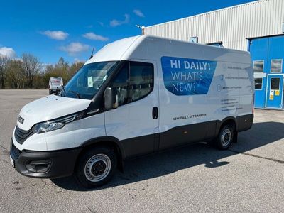 begagnad Iveco Daily 35-140 Skåpbil 2.3 JTD Hi-Matic Euro 6