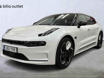 Begagnad Zeekr 001 400 kW (544 HK) 2023 Vit Halvkombi