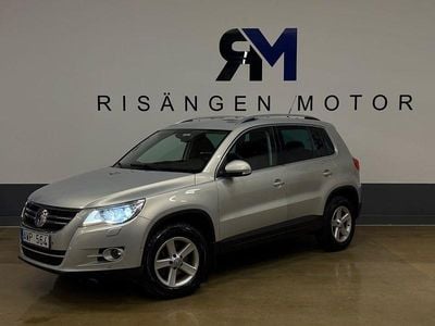 Begagnad VW Tiguan Sportline 140 HK (102 kW) 2010 Silver SUV