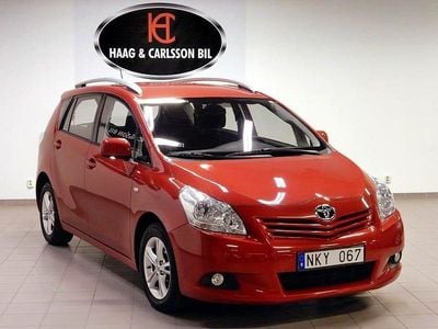 Mörkröd Begagnad 2009 Toyota Verso Multidrive S Minibuss | 79 000 kr (Dyr)