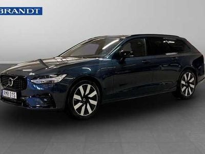 Mörkblå (blå) Begagnad 2024 Volvo V90 Plus Kombi | 469 900 kr (Marknadspris)