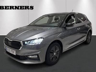 Grå Begagnad 2022 Skoda Fabia Halvkombi | 209 900 kr (Marknadspris)
