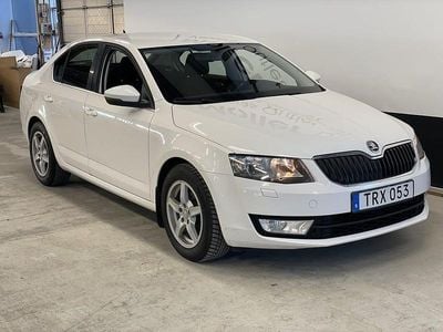 Vit Begagnad 2016 Skoda Octavia Sedan | 89 000 kr (Bra pris)