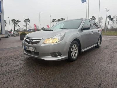 Begagnad 2011 Subaru Legacy Kombi | 28 990 kr (Bra pris)