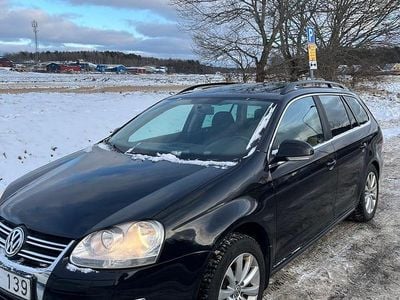 Begagnad VW Golf VI 102 HK (75 kW) 2009 Halvkombi