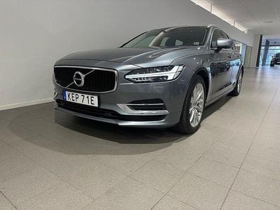 Grå Begagnad 2019 Volvo V90 Momentum Kombi | 289 500 kr (Lite dyr)