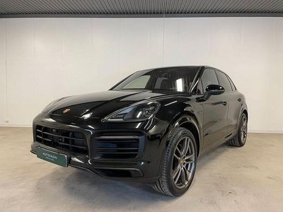 Svart Begagnad 2023 Porsche Cayenne Platinum Edition SUV | 1 049 000 kr
