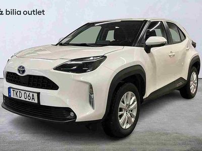 Vit Begagnad 2022 Toyota Yaris Cross SUV | 249 800 kr (Marknadspris)